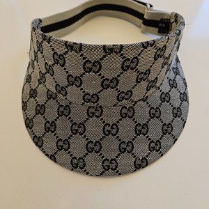Black/Grey Gucci Visor.